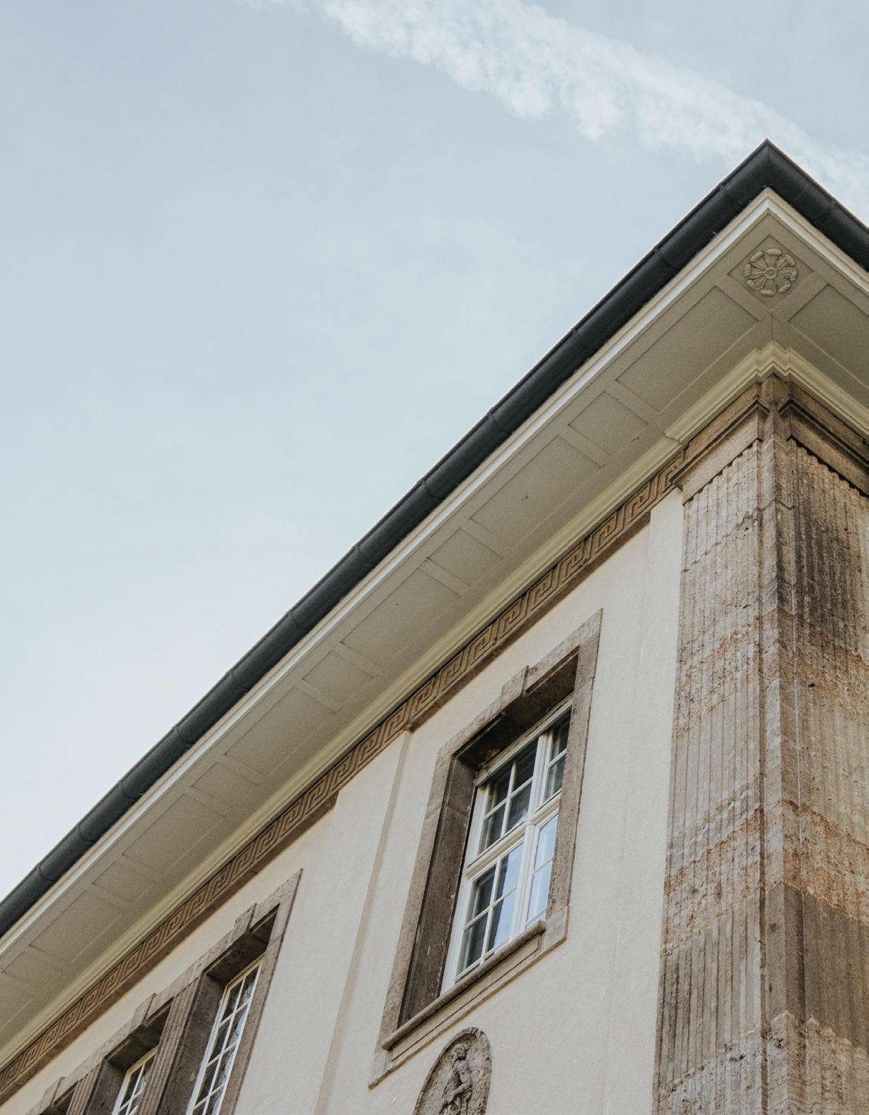 Fassadendetail eines Altbaus – Energieausweis beim Verkauf